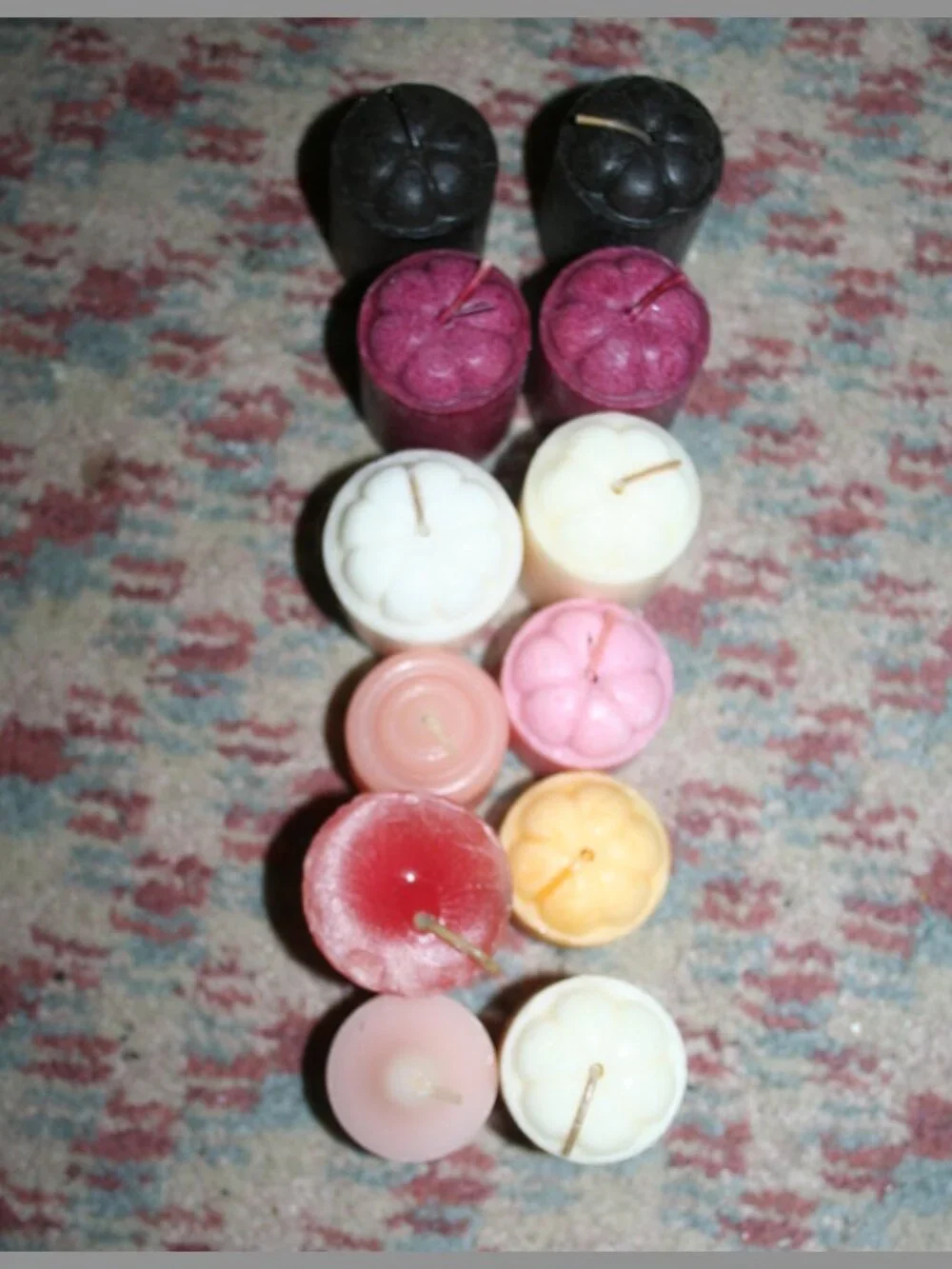 (12) Multi Color Highly Scent Disc.Paraffin Voltive Candle-Lite Early 2000 LT-10